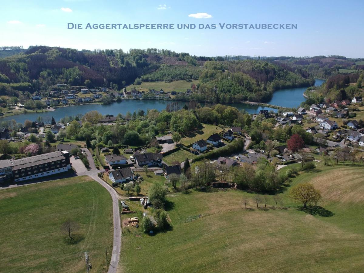 Exklusive Ferienwohnung 'Agger-Blick' Mit Grosser Seeblick-Terrasse & Sauna 굼머스바흐 외부 사진