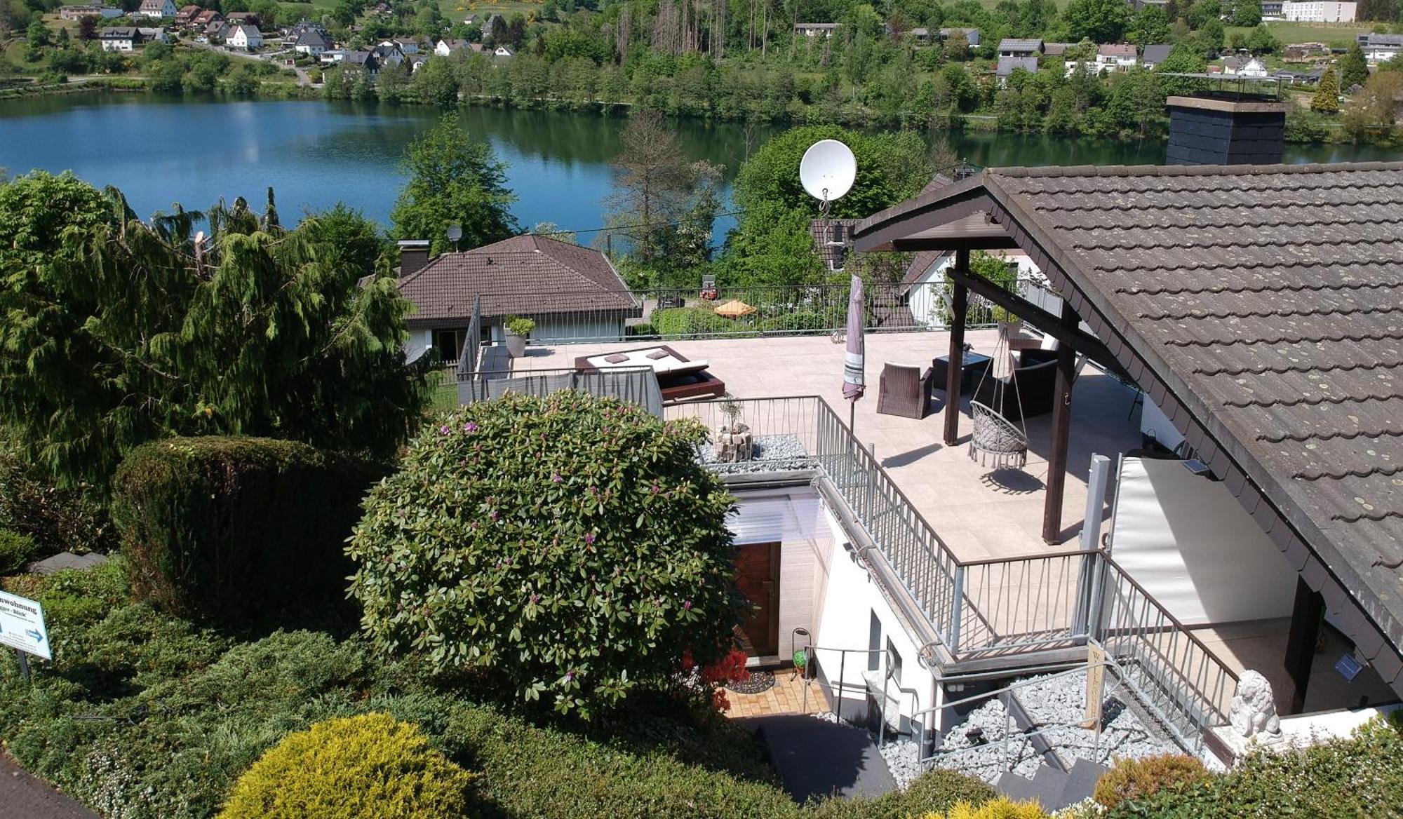 Exklusive Ferienwohnung 'Agger-Blick' Mit Grosser Seeblick-Terrasse & Sauna 굼머스바흐 외부 사진